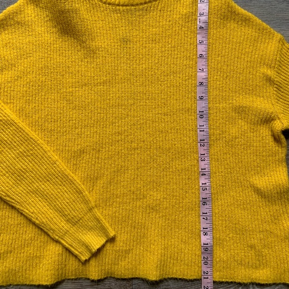 John + Jenn Mustard Yellow Varsity Stripe Mock Neck Sweater M - Picture 4 of 6